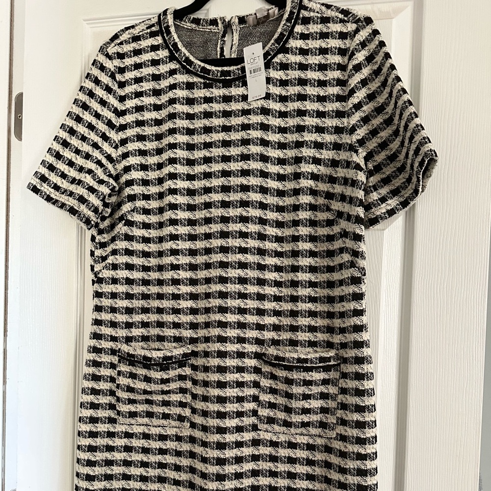 Loft L black and white tweed like dress